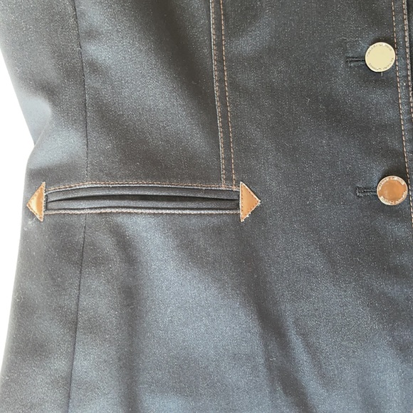 Tahari Arthur S. Levine Women’s Blazer - Picture 3 of 5